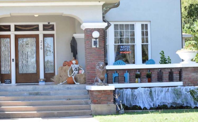 Local law enforcement officials suggest staying safe while trick-or-treating by approaching only those places that display visible signals they are participating in the Halloween festivities – with lights on and décor out, like this Lampasas home. ALEXANDRIA RANDOLPH | DISPATCH RECORD