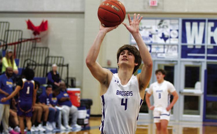 Calum Mitchell releases a free throw during Monday’s game against Copperas Cove. HUNTER KING | DISPATCH RECORD
