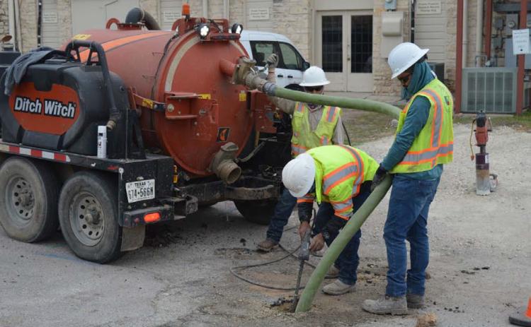 Work on gas lines continues downtown