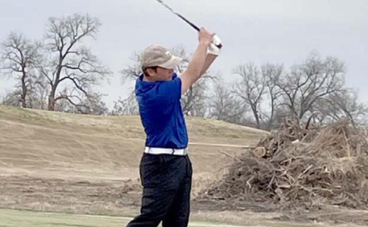 Jaxon Tomme tees off at Squaw Valley in Glen Rose. GARRY SPORE | COURTESY PHOTO