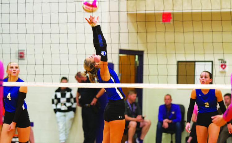 HUNTER KING | DISPATCH RECORD Brailey Wilson was the setter for the Lady Badgers in the Marble Falls match.