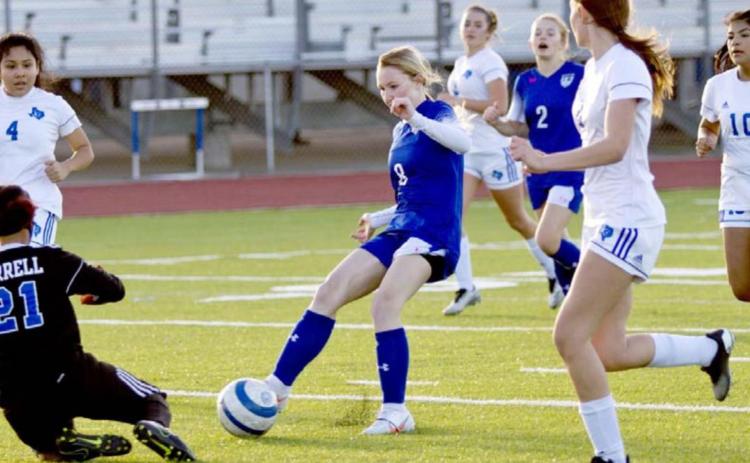 Neveah Stevens (8) had one goal and one assist in a 9-0 blowout victory over Jarrell on Tuesday. JEFF LOWE | DISPATCH RECORDB