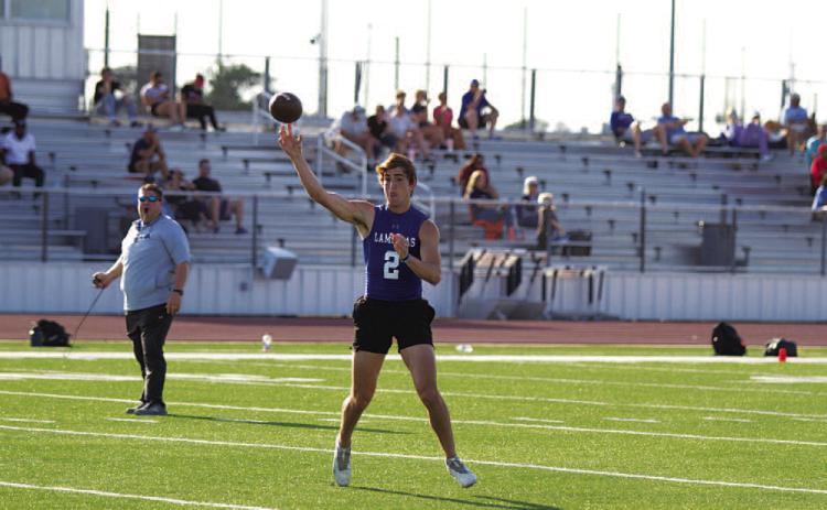 Bryson Roberts looks to be the Badgers’ quarterback in 2025. HUNTER KING | DISPATCH RECORD
