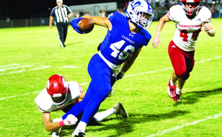 Haegan Oncken makes one tackler miss during last week’s contest at home. Lampasas will head to Salado this week. HUNTER KING | DISPATCH RECORD