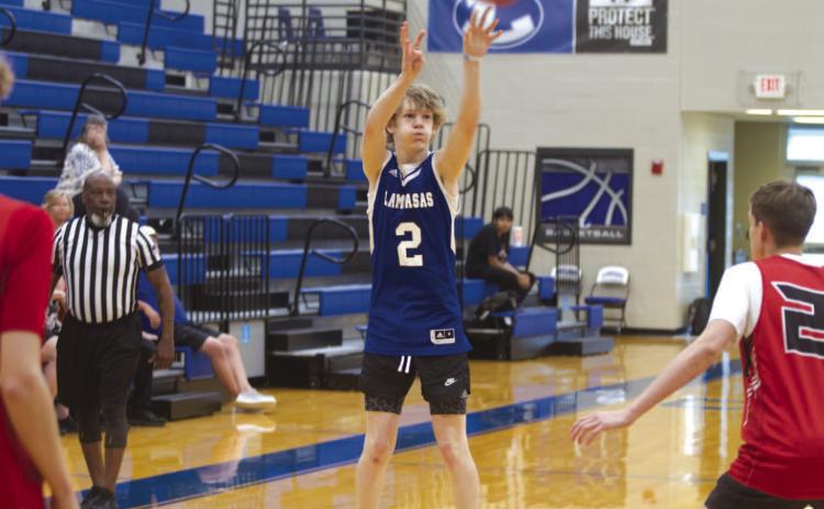 Peyton Sisson shoots over a Salado defender in game one on the final day of spring league. HUNTER KING | DISPATCH RECORD