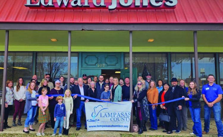 Edward Jones opens new office