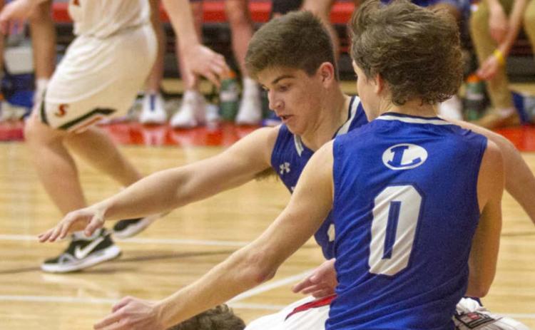 Boys’ basketball team wins 13th straight game