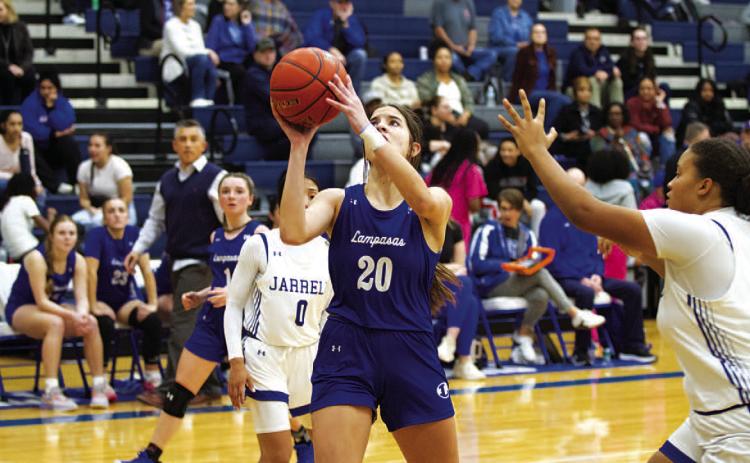 Ysa Swain shoots and scores for two of her eight points in Tuesday’s contest against Jarrell. HUNTER KING | DISPATCH RECORD
