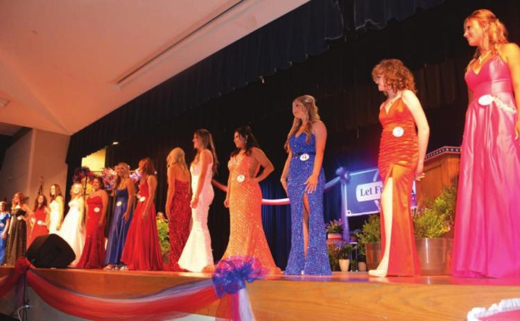 Miss Spring Ho contestants take the stage
