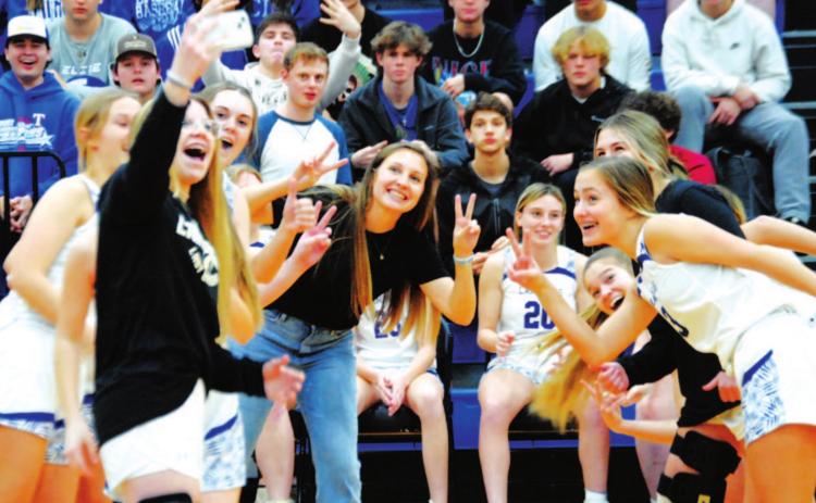 The Lady Badgers took a selfie as the starting lineup was announced prior to Tuesday’s contest. HUNTER KING | DISPATCH RECORD