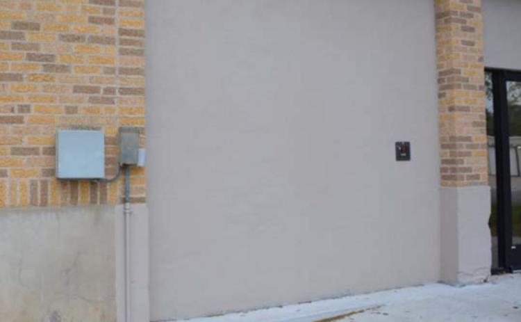 Pictured is the potential space on the Jack Calvert Municipal Building for a mural created by Vision Lampasas. The Lampasas City Council turned down the nonprofit’s idea to place an image of Lady Justice on the exterior. The municipal court is located on the same side of the building. MONIQUE BRAND | DISPATCH RECORD