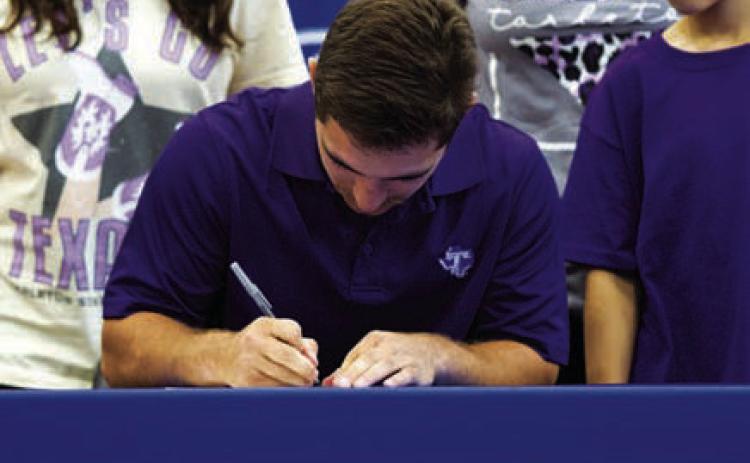 Lampasas athletes sign letters of intent for college sports