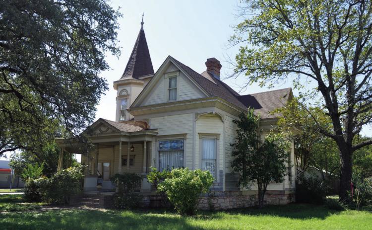 The 1904 Gillen House at 606 S. Key Avenue in Lampasas. Owner Eddie Shell has offered the Victorian home to the Lampasas County Museum Foundation. ERICK MITCHELL | DISPATCH RECORD