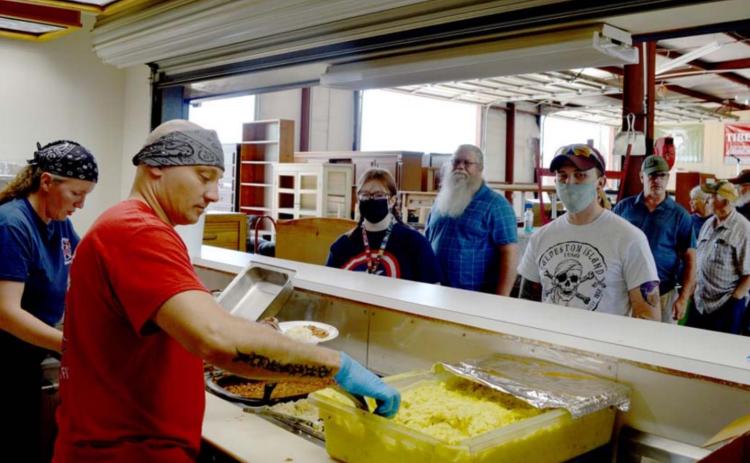 Kempner fire department holds barbecue, auction