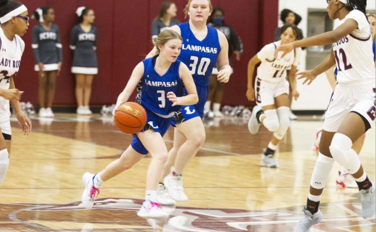 Addison Borchardt dribbles up the court against the Killeen Lady Roos last Tuesday. HUNTER KING | DISPATCH RECORD