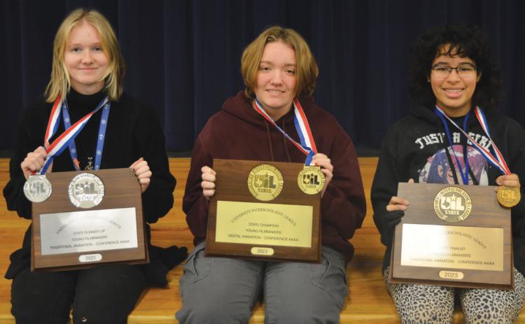 erick mitchell | dispatch record Lampasas High School students, left to right, Emeree Gettman, Hailey Wittman and Vivian Say-Ballard received honors at this year’s UIL State Film Festival.