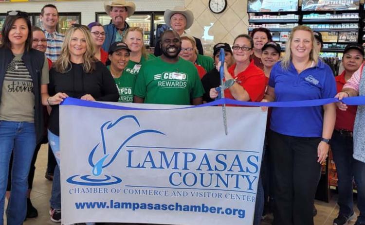 Chamber of commerce welcomes new business