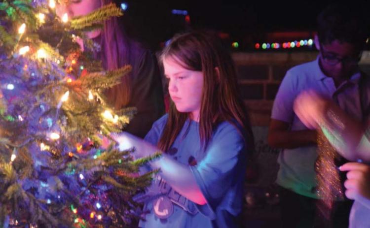 Ornaments decorate community tree in Kempner