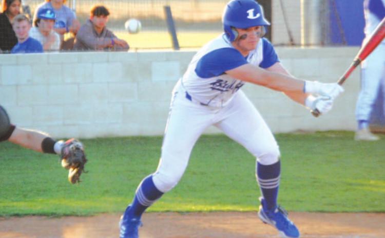 Dax Brookreson fouls off a tough breaking ball in his first at-bat last week against the Brownwood Lions. HUNTER KING | DISPATCH RECORD