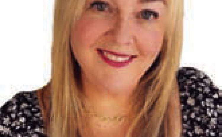 LIVING PROOF BY DANAE DE GUELLE