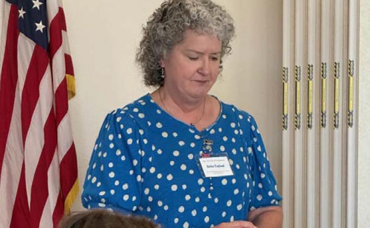 Robin England speaks to The ’36 Club about the Lighthouse Pregnancy Center in Lampasas. COURTESY PHOTO