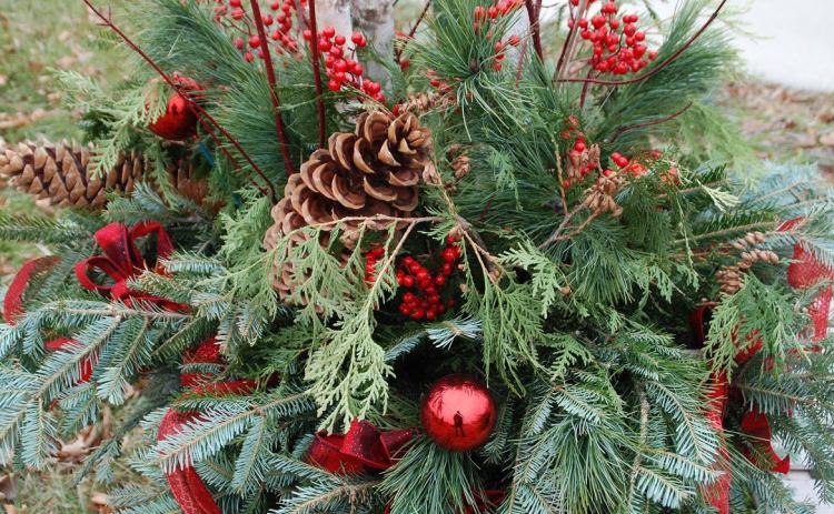 Winter container gardens made of natural materials add beauty and color to the winter landscape. COURTESY PHOTO | MELINDAMYERS.COM